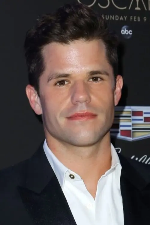 Charlie Carver