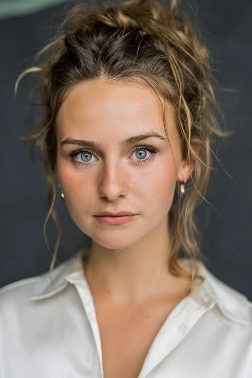 Sophie Wolff